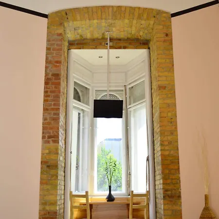 Pensiune Centrooms House 3*