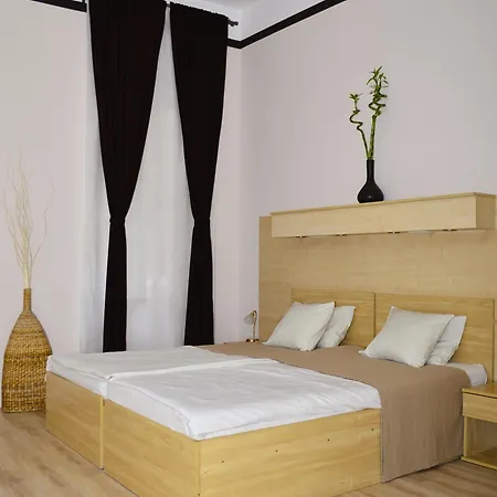 Centrooms House Pensiune