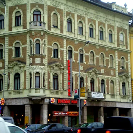 Centrooms House
