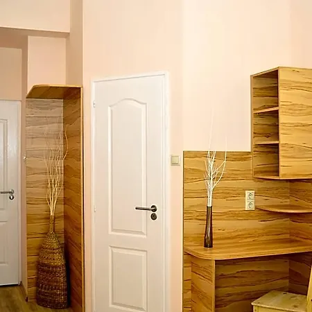 Centrooms House 3*