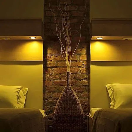 Konukevi Centrooms House 3*