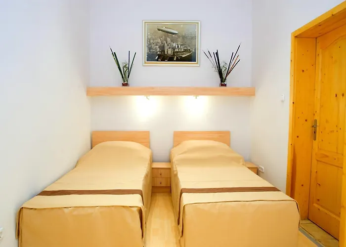 Centrooms House 3*