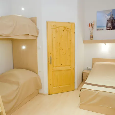 Gasthuis Centrooms House 3*